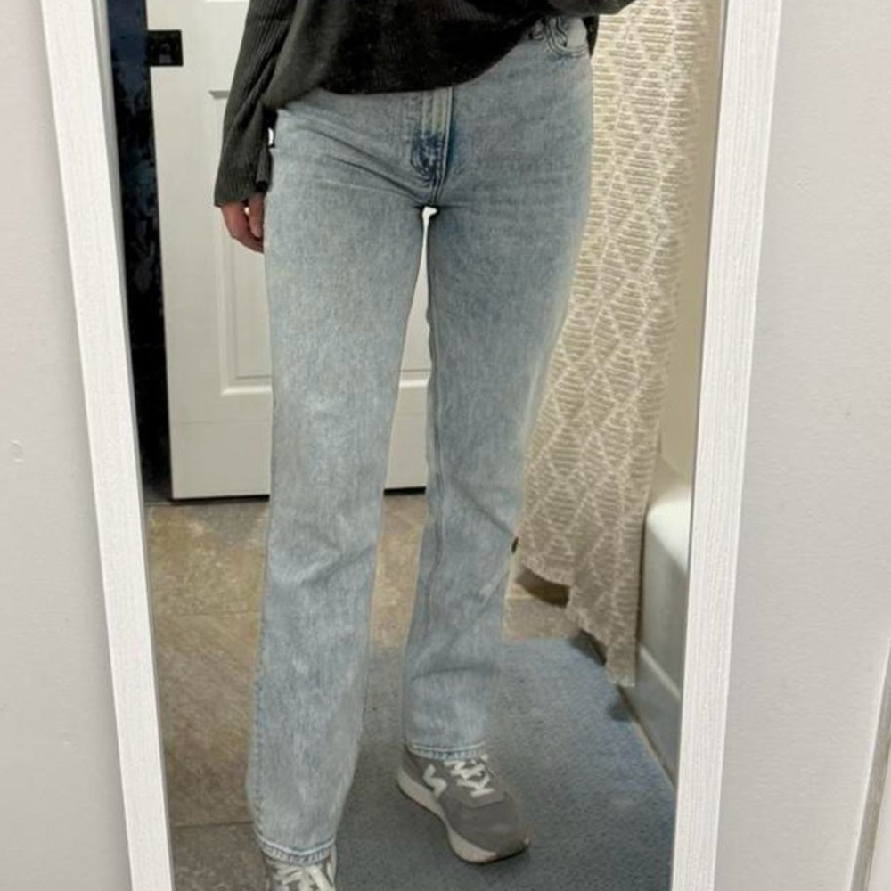 Abercrombie & Fitch Light Wash Straight Leg Jeans